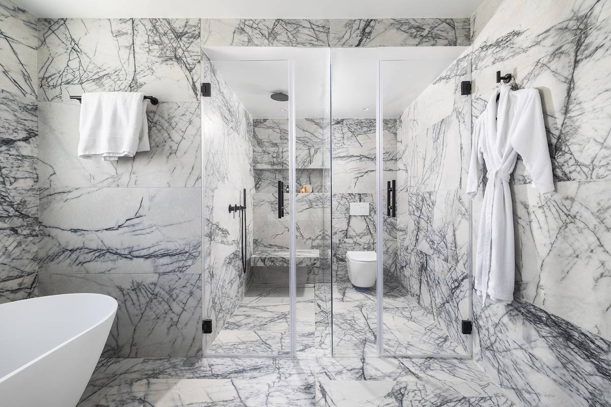 Spa-inspired ensuite bathroom at Aura Penthouse Jerusalem – photo 2