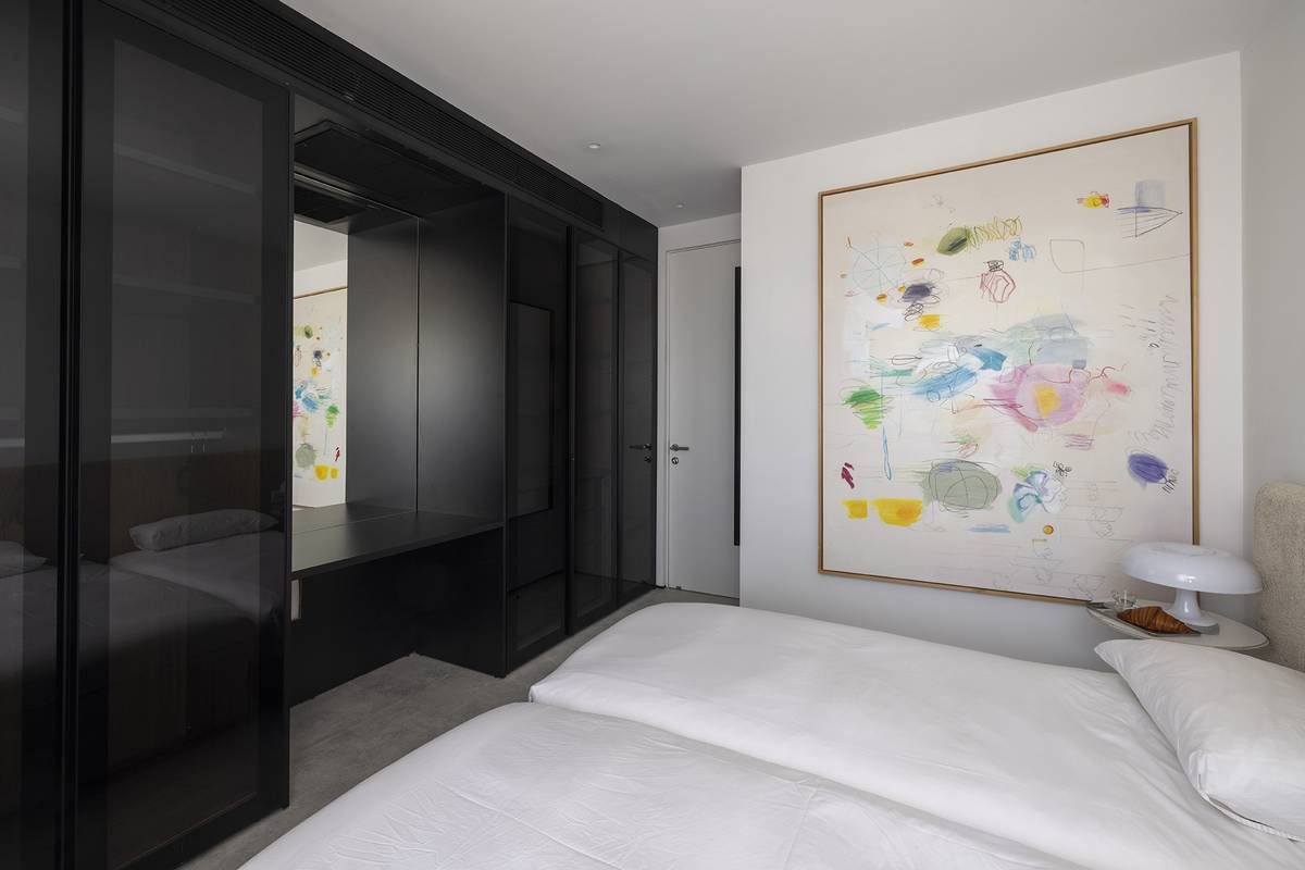 Bedroom suite at Aura Penthouse Jerusalem – photo 11