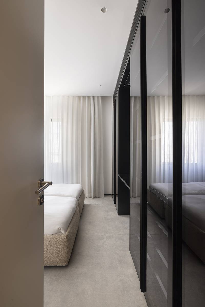 Bedroom suite at Aura Penthouse Jerusalem – photo 13
