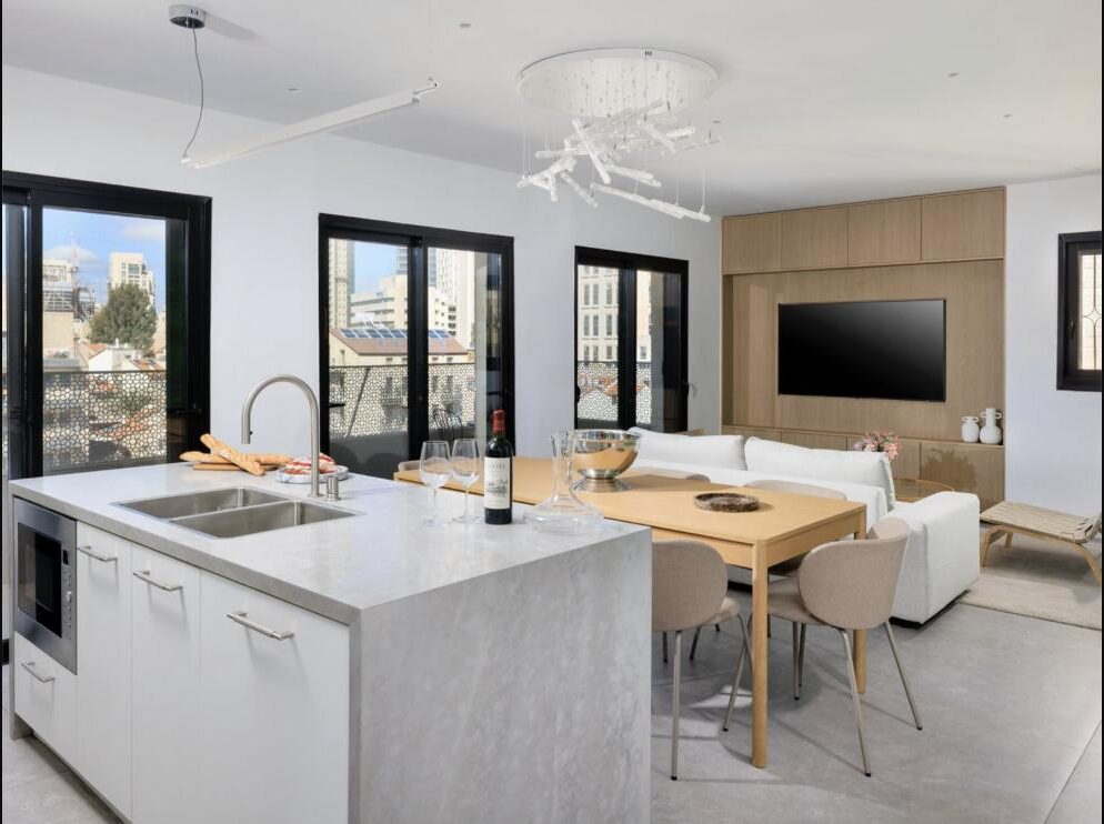 3-bedroom connected suite at Aura Penthouse Jerusalem – photo 4